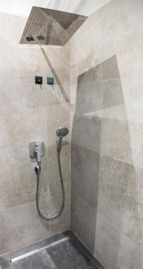Komfortable Wohnung Schoenbrunn ウィーン エクステリア 写真